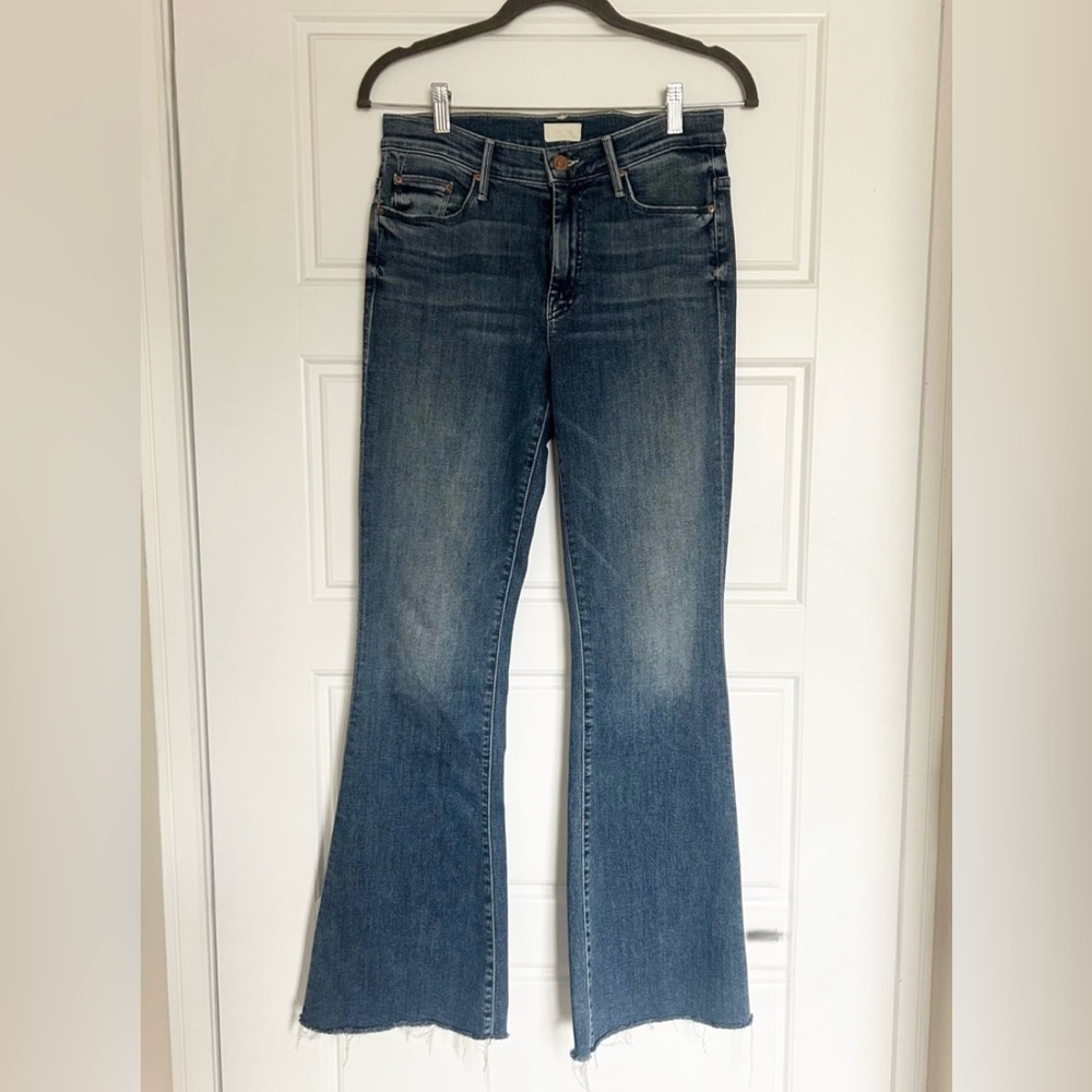 Mother ‘The Weekender Fray’ mid blue, size 28, 10” rise, flare jeans.